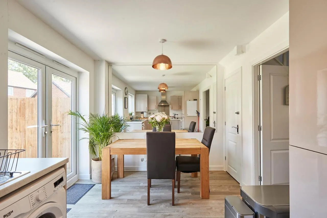 Host & Stay - Cornflower Way Lassington Великобритания